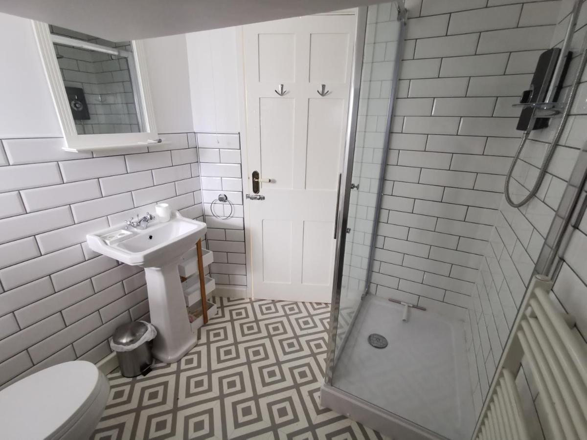 Eldon Row - Stylish Character Apartments - Central Location 1 & 2 Bed Available Dolgellau Exterior photo